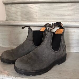 Blundstone Women's All-Terrain Chelsea Boots - Rustic Black Grey